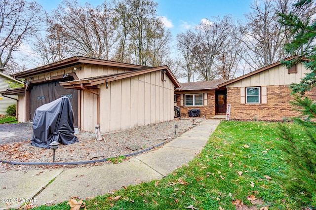 Listing photo 3 for 1268 Forest Dr, Lima OH 45805