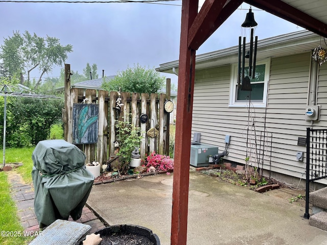1440 Southwood Dr, Lima, OH 45805 - view of patio with area for grilling and cooling unit