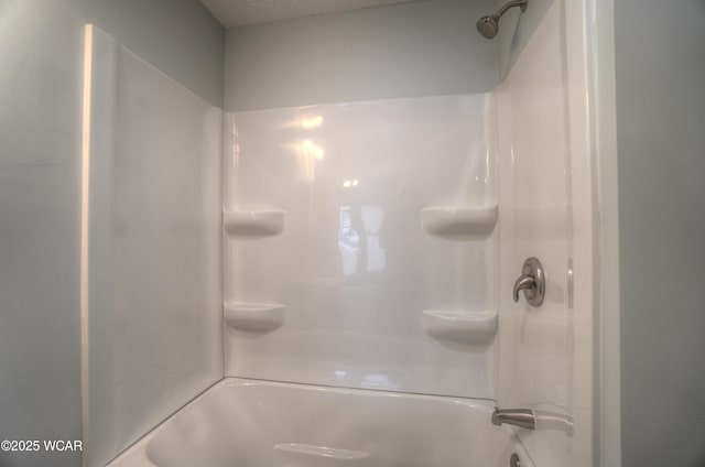430 Hazel Ave, Lima, OH 45801 - full bathroom featuring shower / bathtub combination