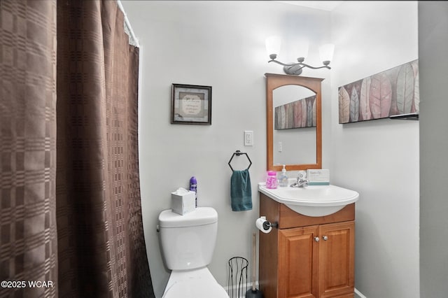 2911 Lakewood Ave, Lima, OH 45805 - bathroom with toilet, vanity, and curtained shower