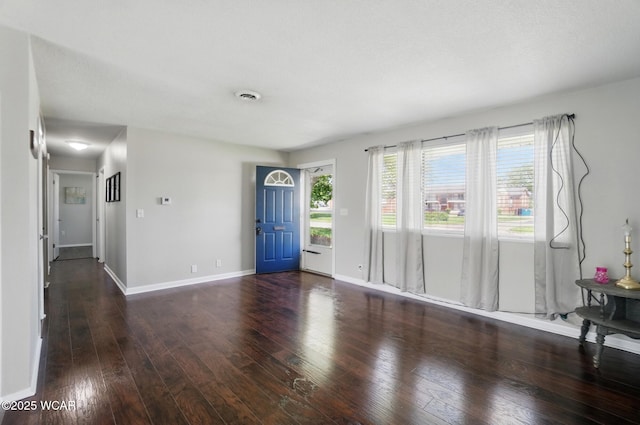 2911 Lakewood Ave, Lima, OH 45805 - entrance foyer featuring hardwood / wood-style flooring and baseboards