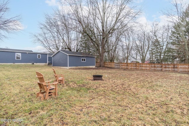 1758 W Hume Rd, Lima, OH 45806 - view of yard with an outdoor structure