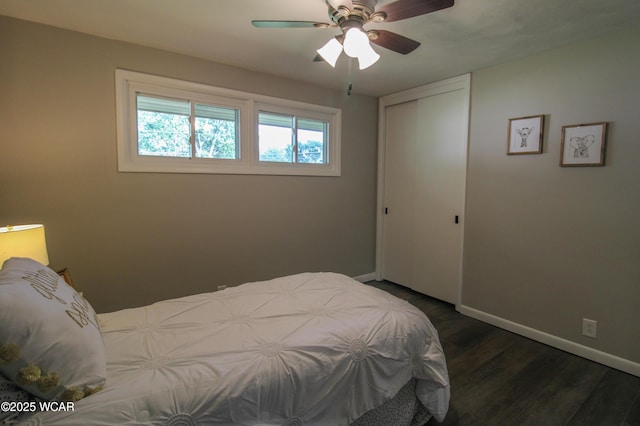 4945 New Haven Dr, Lima, OH 45806 - bedroom featuring wood finished floors, a closet, and ceiling fan