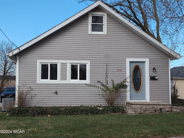 Listing photo 2 for 910 Leland Ave, Lima OH 45805