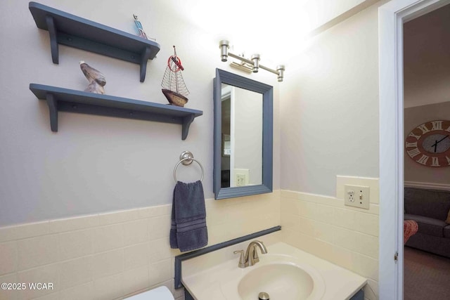 2440 E Bluelick Rd, Lima, OH 45801 - bathroom featuring vanity