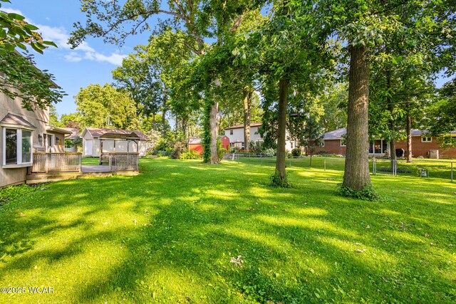 800 Heritage Dr, Lima, OH 45804 - view of yard