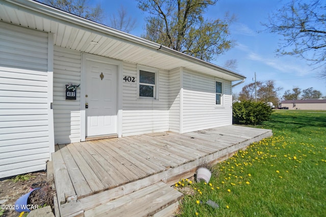 402 S Fifth St, Continental, OH 45831 - exterior space with a deck and a yard