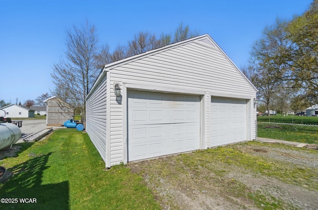 402 S Fifth St, Continental, OH 45831 - detached garage with fence