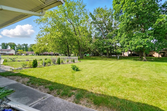 2101 Kimberly Dr, Lima, OH 45805 - view of yard