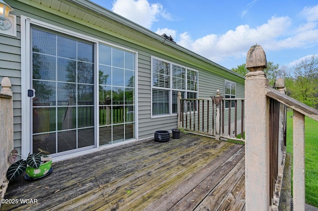 914 Howard St, Findlay, OH 45840 - view of wooden terrace
