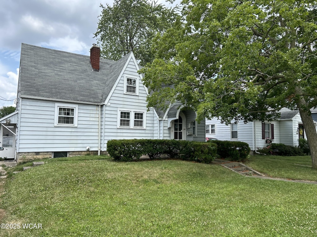 329 Gordon Ave, Van Wert, OH 45891 - photo 1