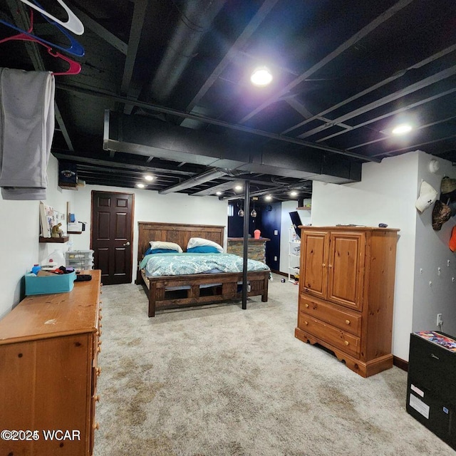 bedroom featuring carpet floors