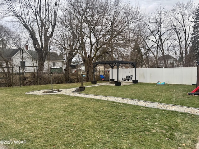 view of yard with a pergola