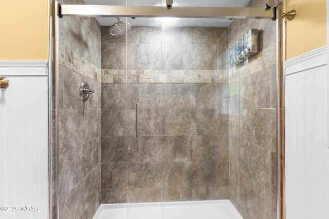 3139 Clifford Dr, Lima, OH 45805 - full bath featuring a tile shower