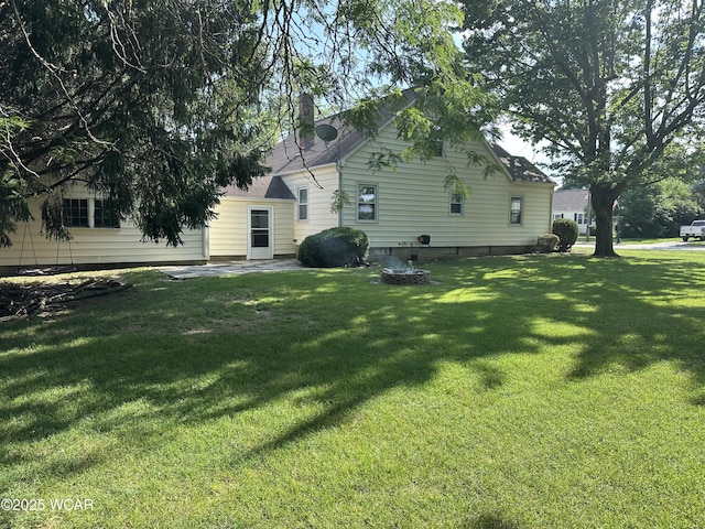 400 N Westminster St, Waynesfield, OH 45896 - view of grassy yard