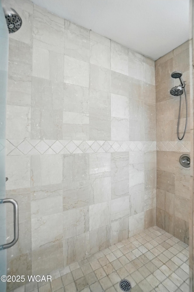 4441 Indian Hill Dr, Lima, OH 45806 - full bathroom featuring a stall shower