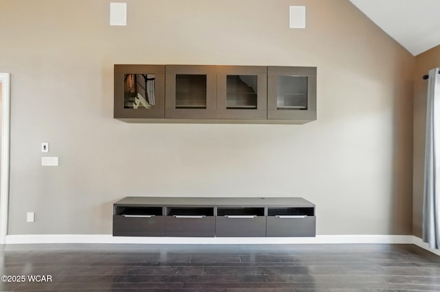 4441 Indian Hill Dr, Lima, OH 45806 - detailed view of wood finished floors and baseboards