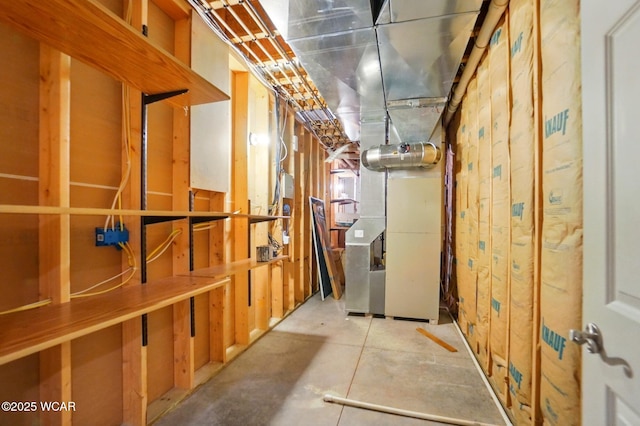 4441 Indian Hill Dr, Lima, OH 45806 - unfinished basement with heating unit