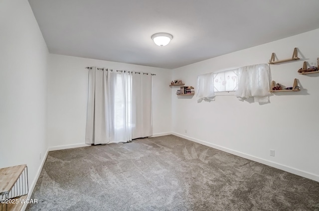 1280 Wonderlick Rd, Lima, OH 45805 - empty room featuring carpet floors and baseboards