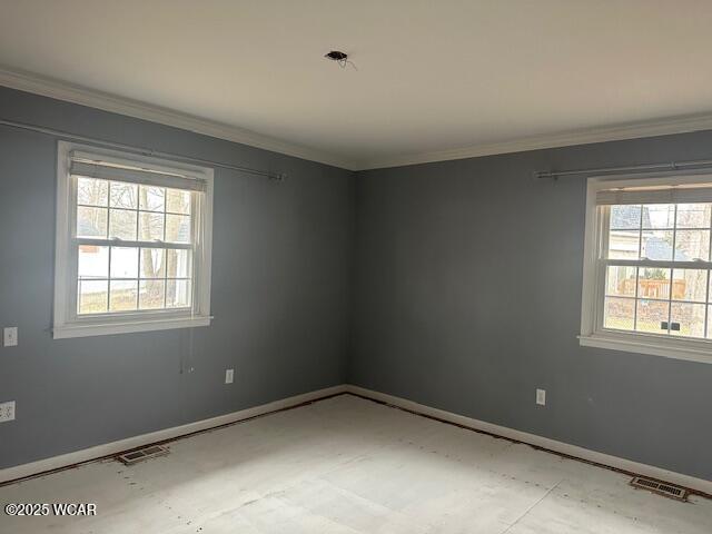 empty room with crown molding