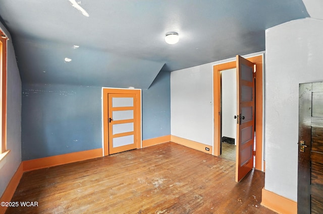 513 Gordon Ave, Van Wert, OH 45891 - bonus room featuring vaulted ceiling and wood finished floors