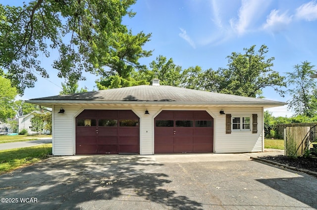 1574 Oakland Pkwy, Lima, OH 45805 - view of detached garage