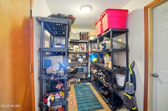 642 Meadowbrook Dr, Lima, OH 45801 - view of storage area
