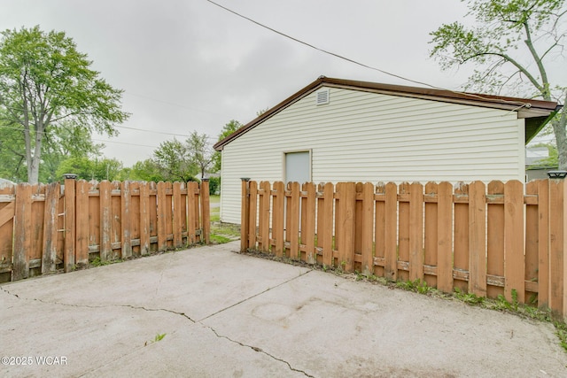 801 S Glenwood Ave, Lima, OH 45805 - view of patio / terrace