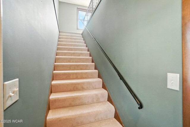 591 Monticello Ave Unit A, Lima, OH 45804 - view of stairs