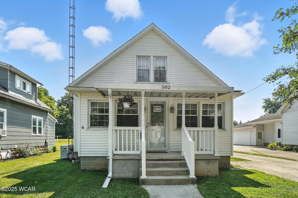 502 S Canal St, Delphos, OH 45833 - bungalow-style house with covered porch