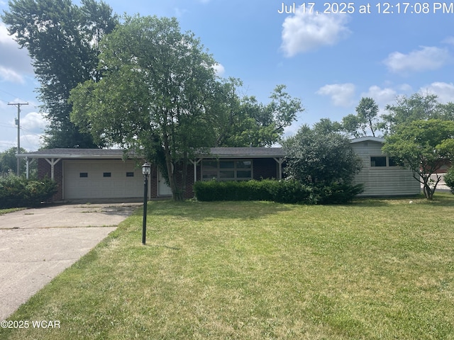 1805 Huntington Dr, Lima, OH 45806 - photo 1