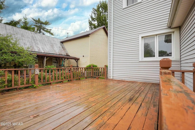 315 W Main St, Cairo, OH 45820 - view of wooden terrace