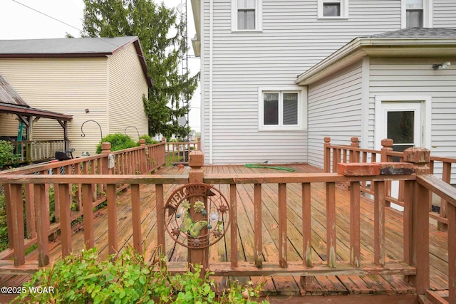 315 W Main St, Cairo, OH 45820 - view of deck