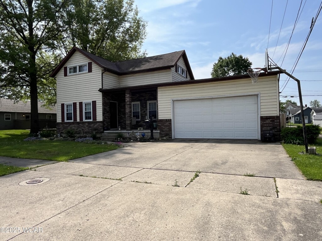 320 E Anthony St, Celina, OH 45822 - photo 2