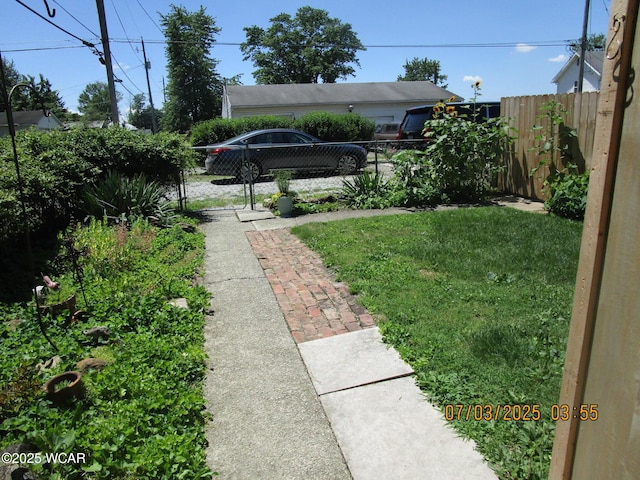 514 S Wayne St, Kenton, OH 43326 - view of yard
