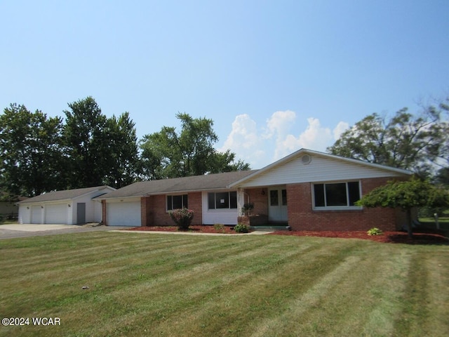 2901 N Eastown Rd, Lima OH, 45807, 3 bedrooms, 3 baths house for sale