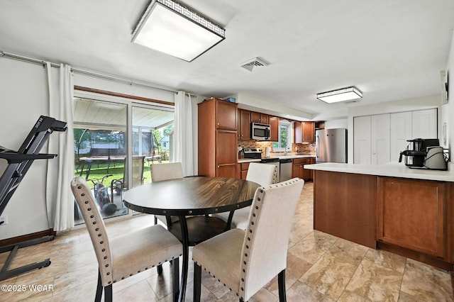 2238 N Glenwood Ave, Lima, OH 45805 - view of dining area