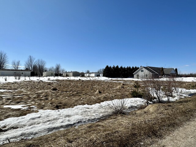 515 Stempky St, Cheboygan, MI 49721 - photo 2