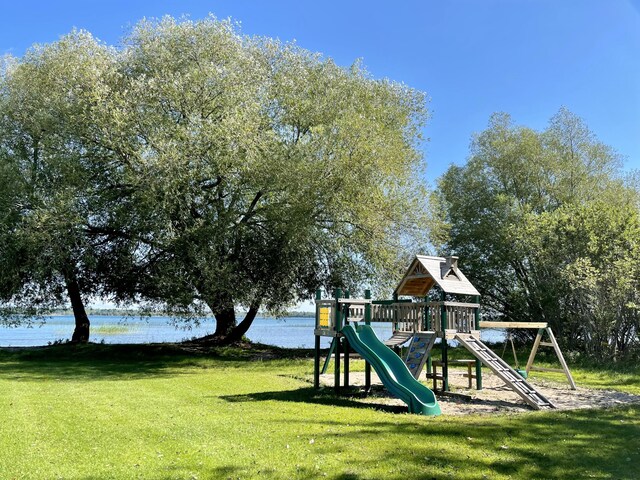 29 Boat Club Dr, Cheboygan, MI 49721 - photo 10