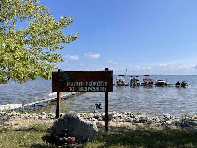 Questview Dr, Houghton Lake, MI 48629