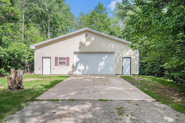 view of detached garage