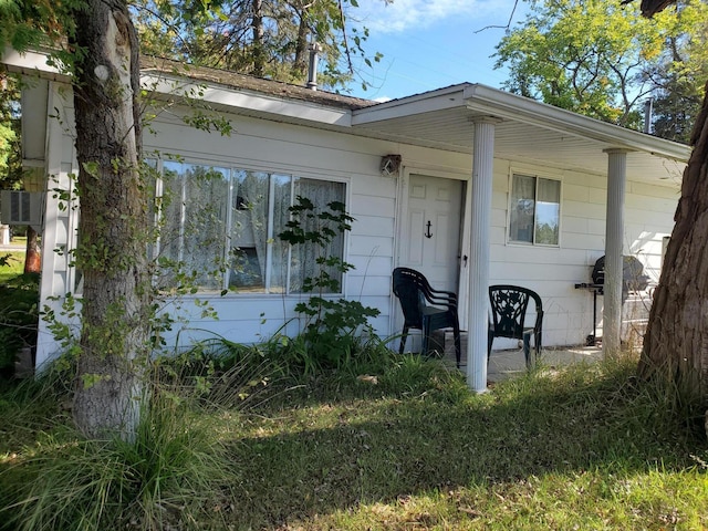 view of front of home