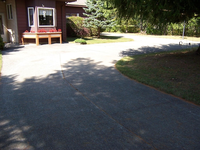 exterior space featuring driveway