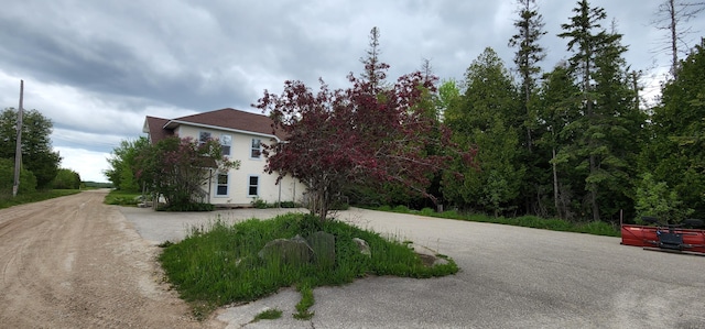 exterior space featuring driveway