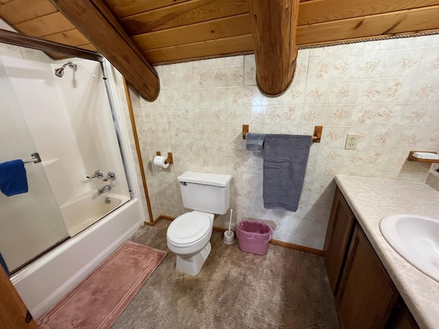 full bath featuring combined bath / shower with glass door, toilet, vanity, and baseboards