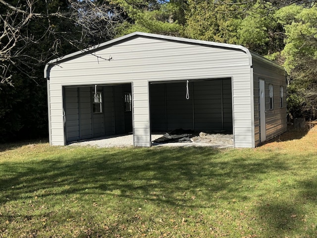 view of detached garage