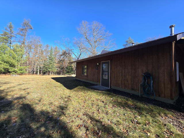 exterior space featuring a lawn