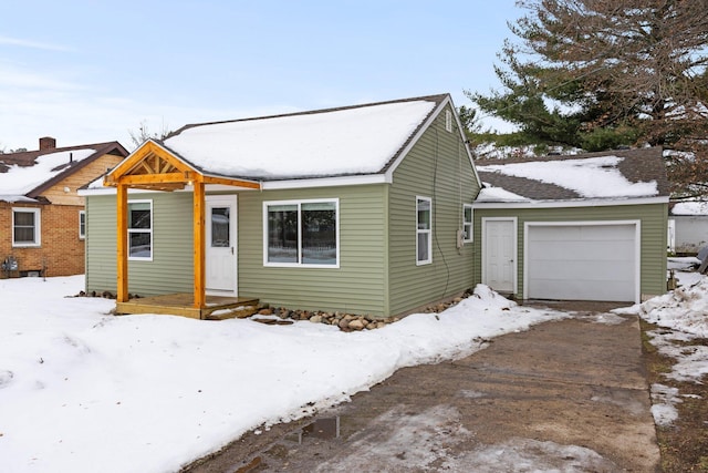 view of front of house featuring a garage