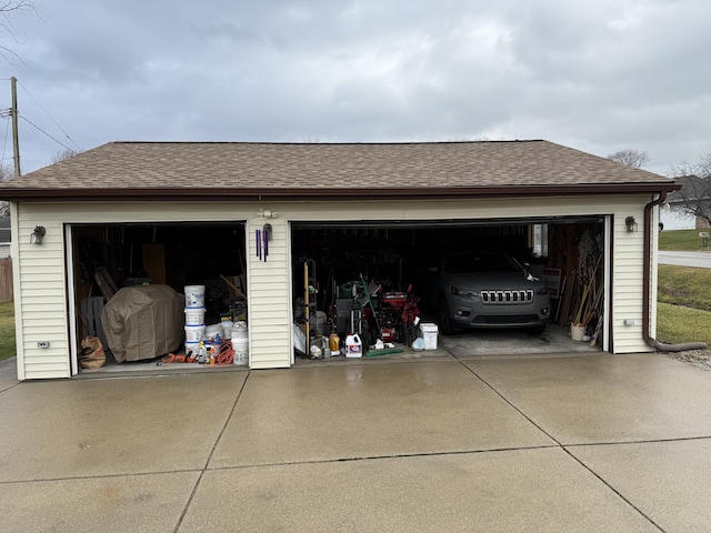 view of detached garage