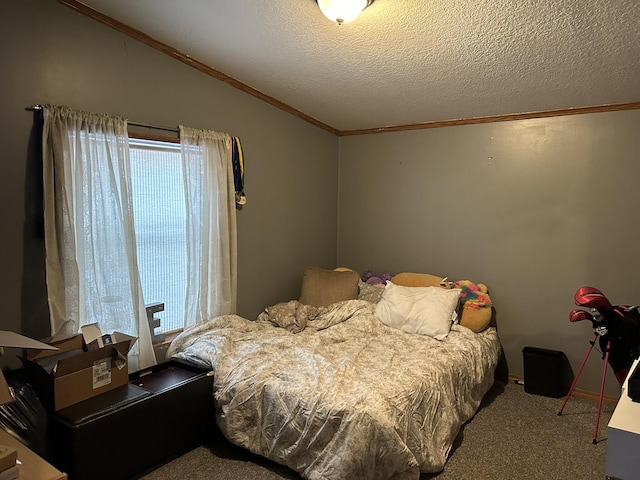 bedroom with carpet flooring, a textured ceiling, lofted ceiling, and ornamental molding